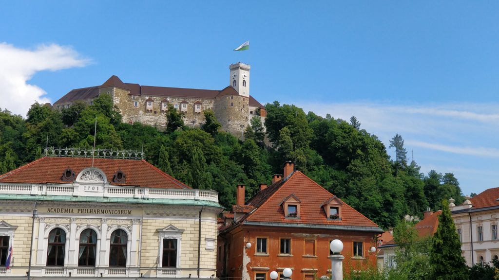 Château de Ljubljana vue des quais